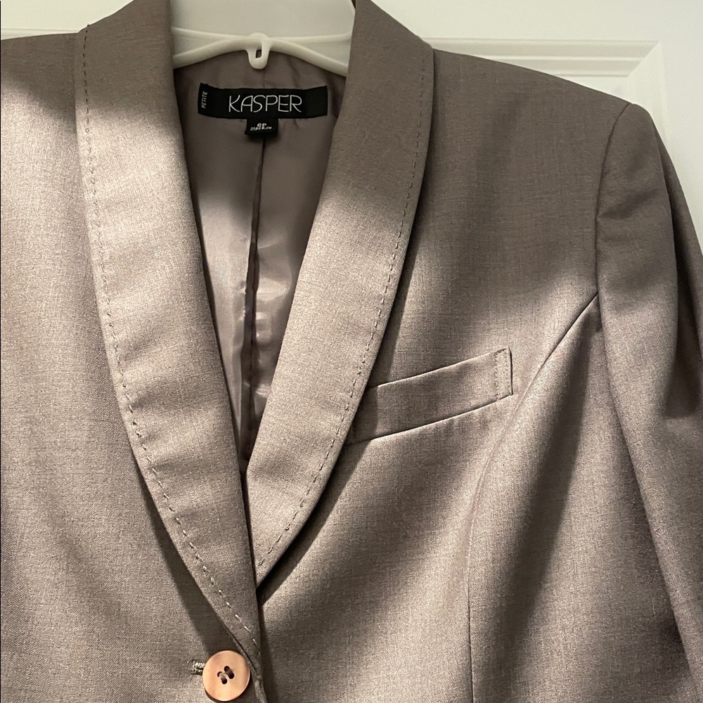 Kasper Jacket Blazer Women Size 6P Taupe Tailored Detailed Stitching - Picture 4 of 15